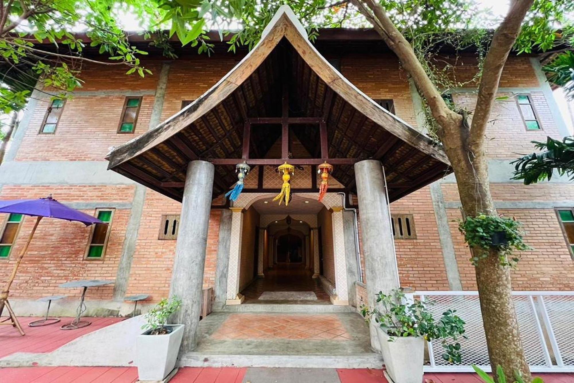 Amethyst Hotel Chiang Mai Exterior foto